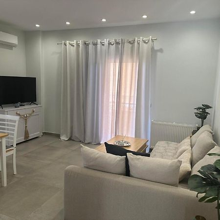 Mimozas Apartment Porto Heli Zewnętrze zdjęcie